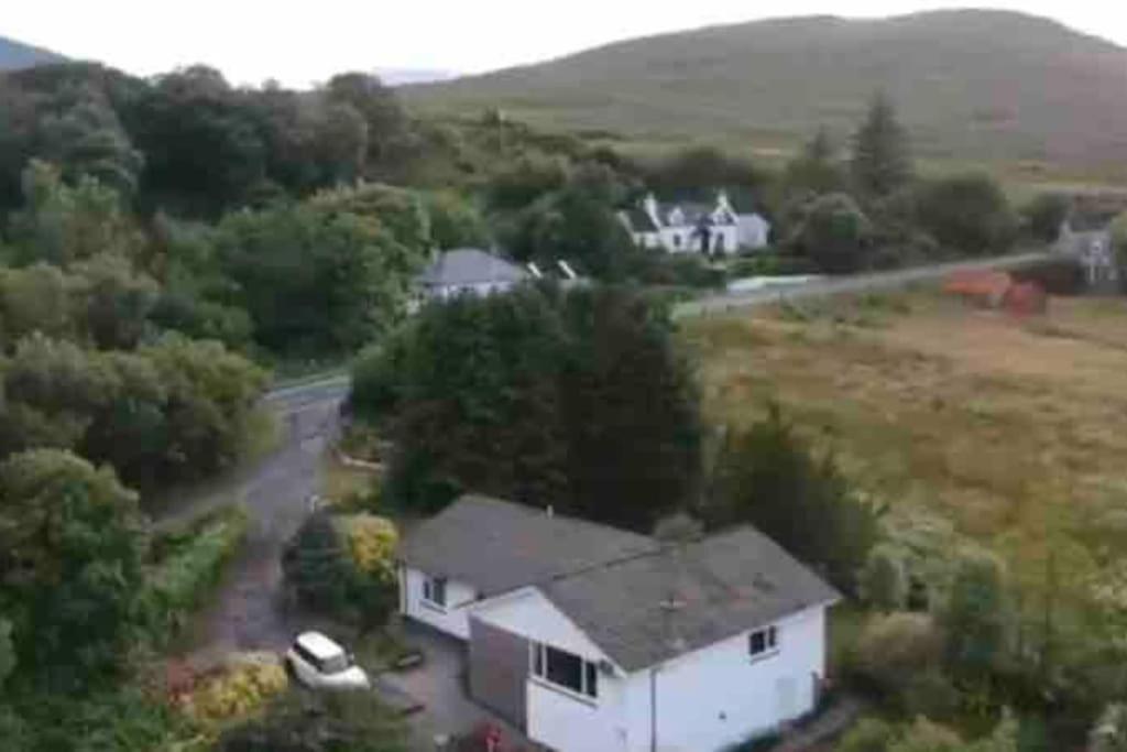 Dunmara: Self Catering Cottage On The Isle Of Skye Бродфорд Екстериор снимка