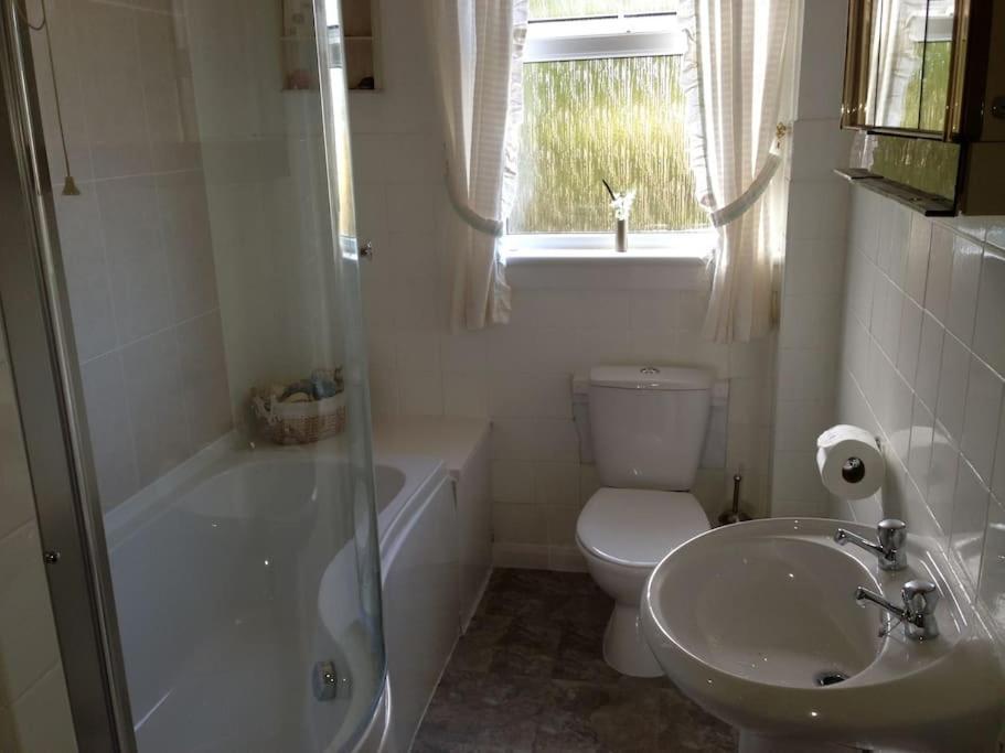 Dunmara: Self Catering Cottage On The Isle Of Skye Бродфорд Екстериор снимка